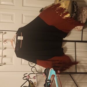 NWT Colleen Lopez shawl